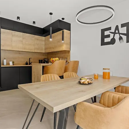 Minka Near Pula For 4 People With Private Pool And Jacuzzi Villa Marčana