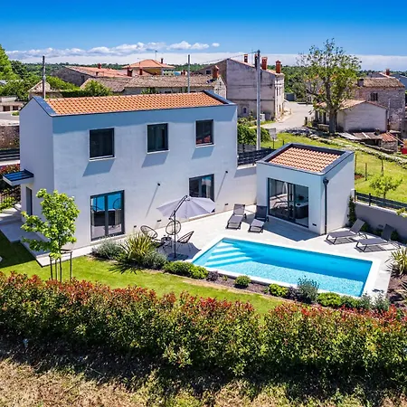 Villa Minka Near Pula For 4 People With Private Pool And Jacuzzi